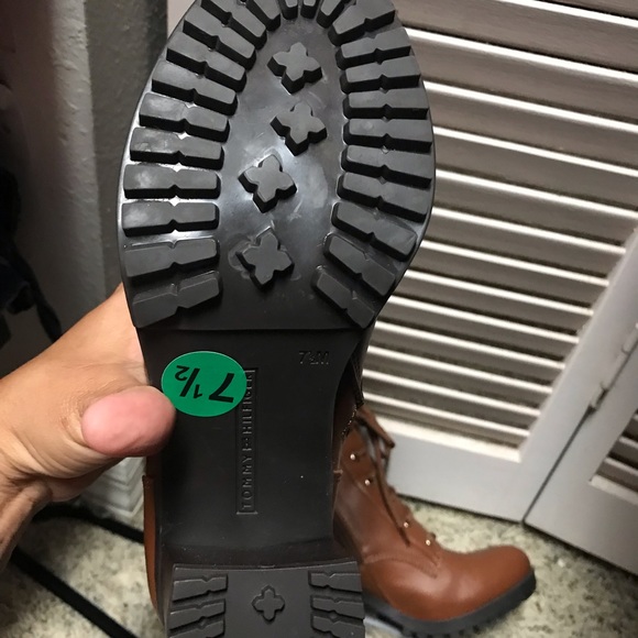 NWOT-camel color tan lace up booties with cozy insulation and tall chunky heel. - Picture 2 of 8